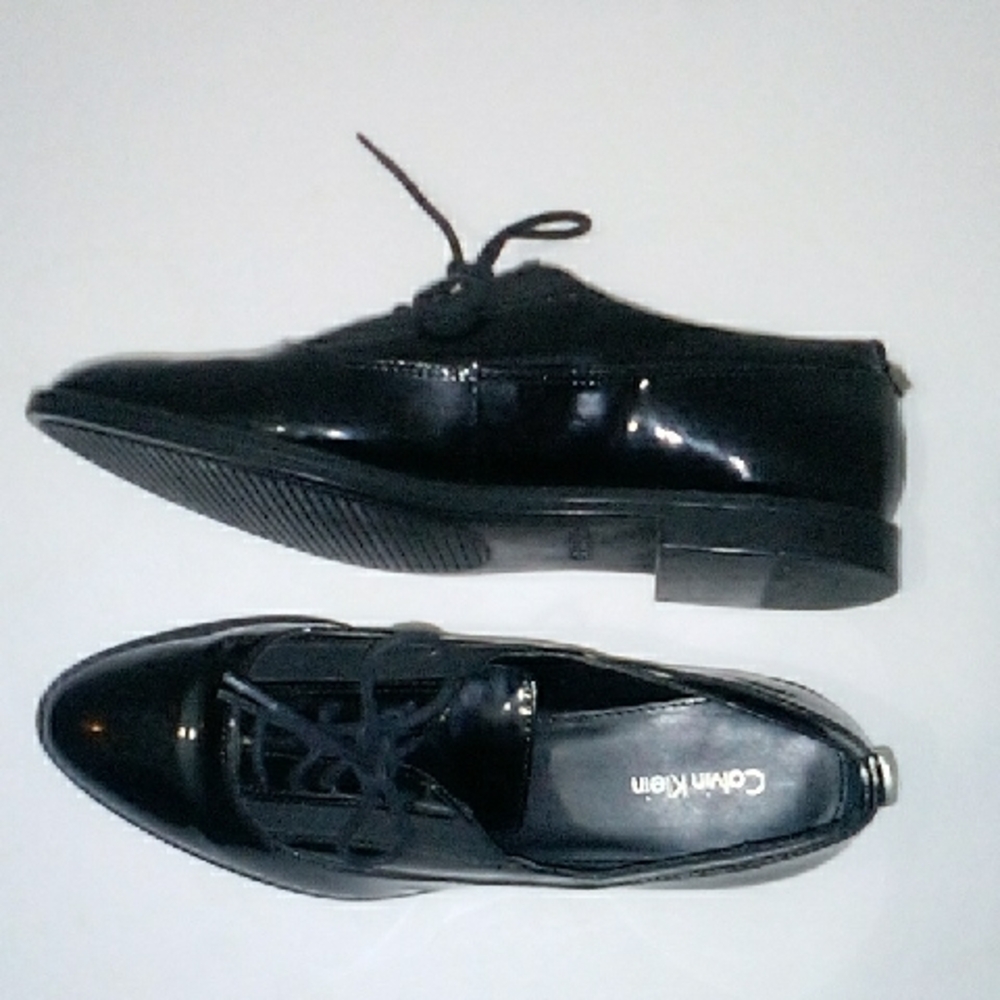 Calvin Klein Women's Pointed Toe Black Oxford Lace Up Dress Shoes
